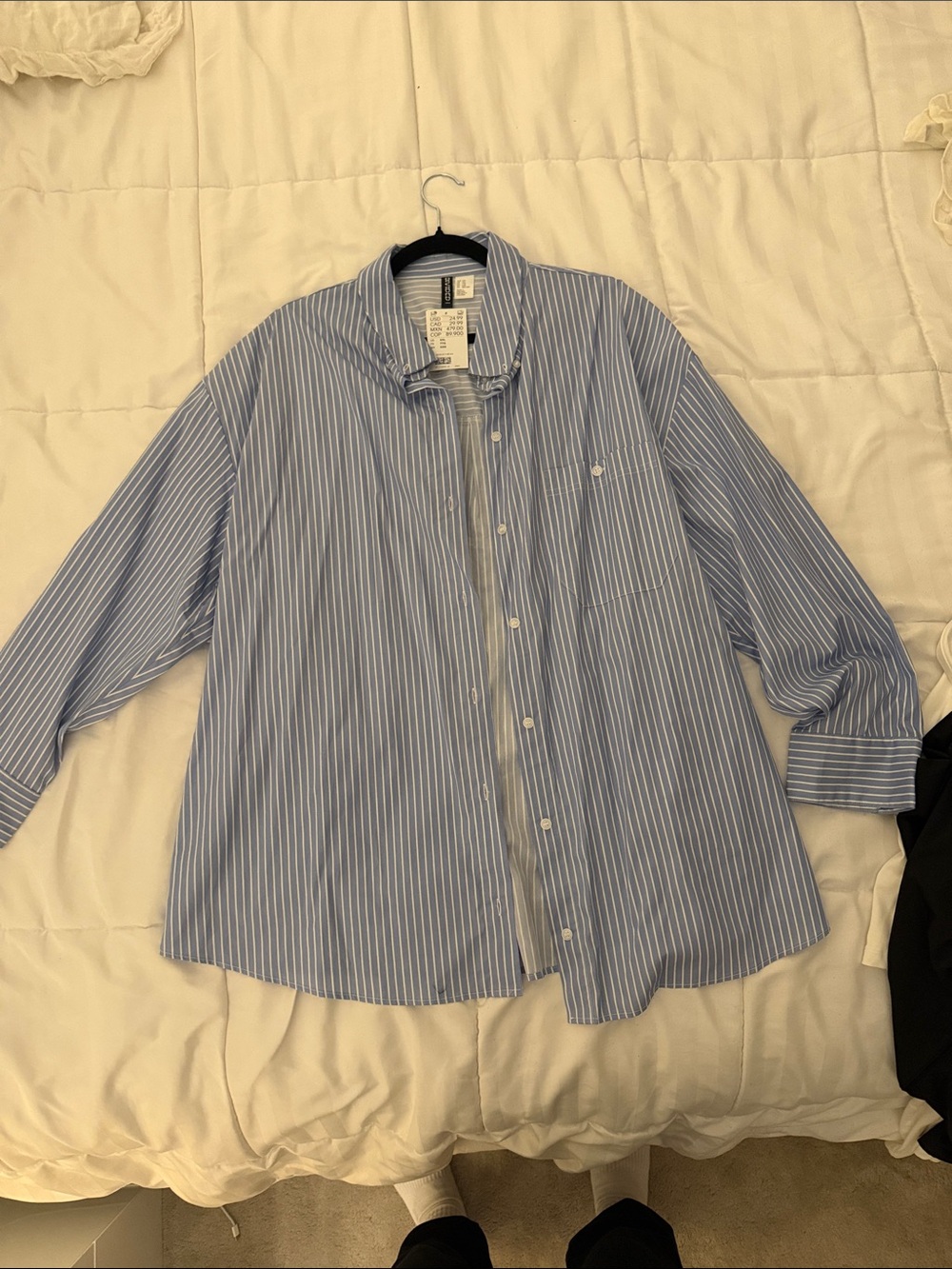 H&M Blue and White Striped Women's Button-Down Shirt